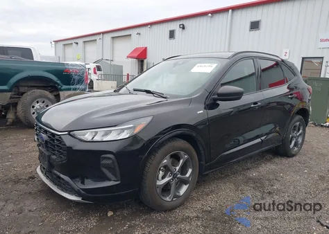 2023 Ford Escape St-Line from USA, damaged, VIN 1FMCU9MN4PUA17362